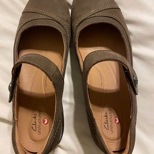 Comfy Clarks Appley Walk Taupe/ brown Mary Jane